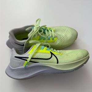 Nike Air Zoom Pegasus Size 8.5